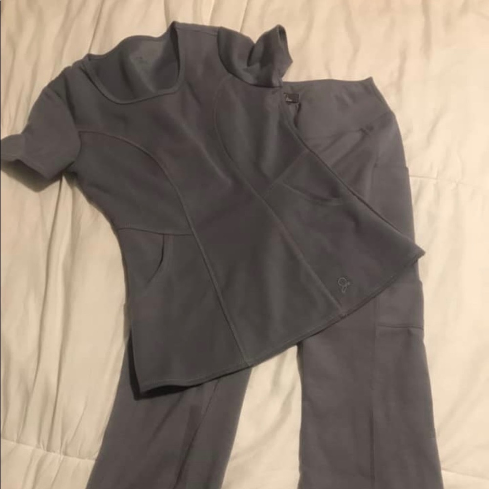 Jaanuu size small scrub set currently on HOLD